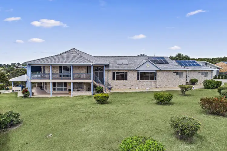 18A Ocean View Rd, Arrawarra NSW 2456