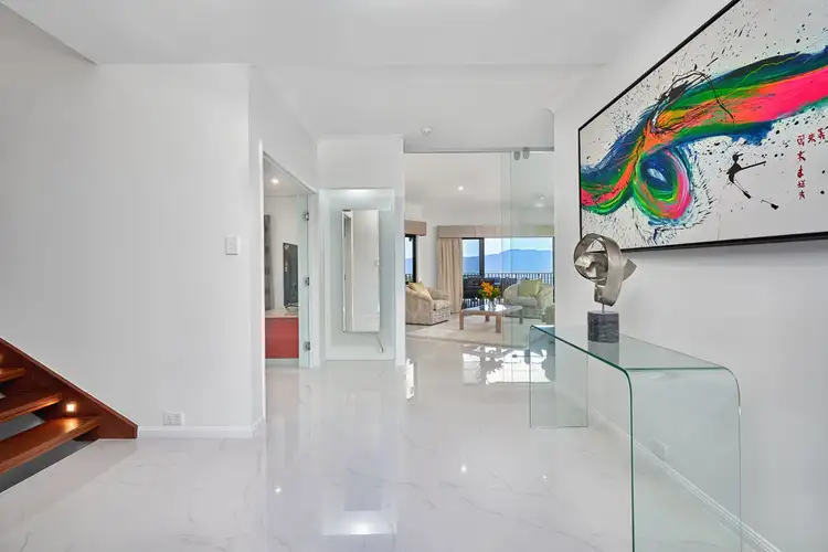 3 Richmond Court, Mooroobool QLD 4870