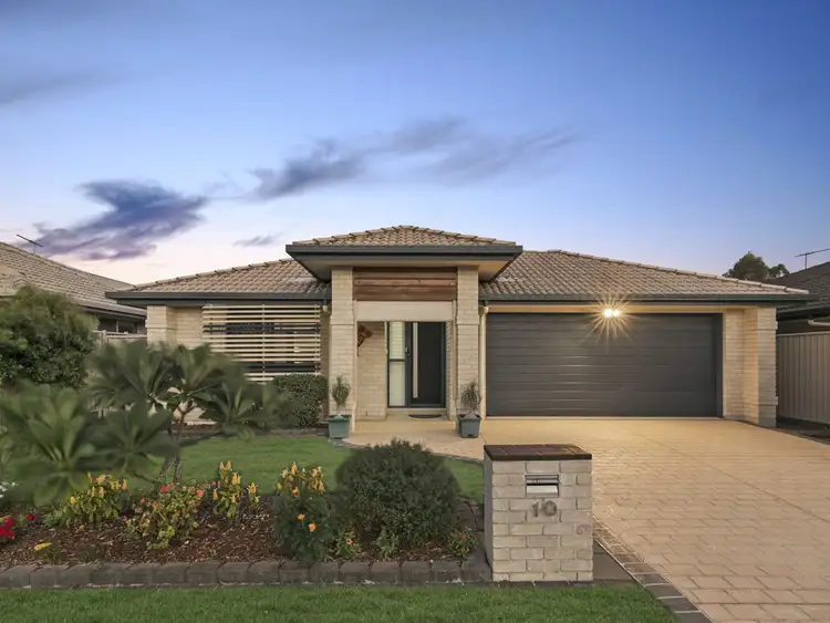 10 Cola Crescent, Wynnum West QLD 4178