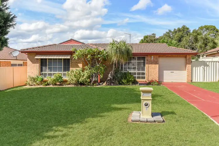 3 Vernon Close, Rosemeadow NSW 2560