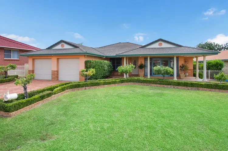 11 Glen Alpha Close, Tamworth NSW 2340