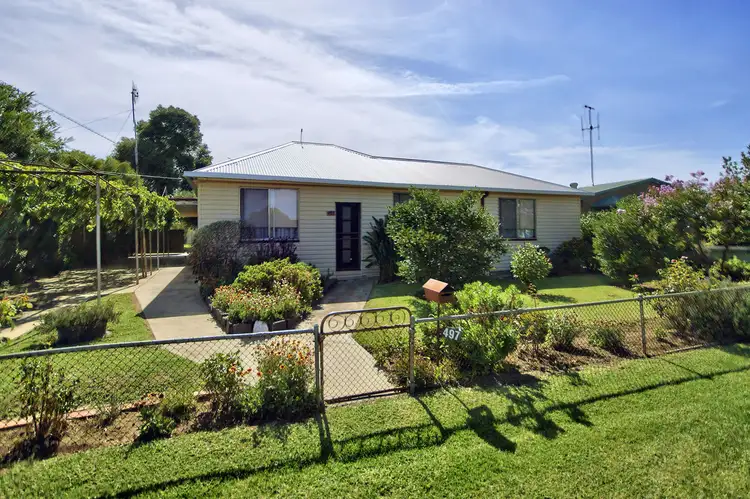 497 Wood Street, Deniliquin NSW 2710