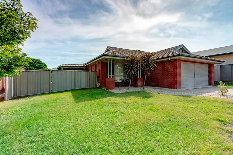 16 Cassinia Court, Thurgoona NSW 2640