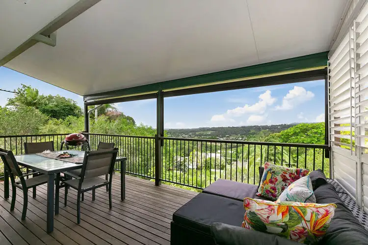 27 Raylee Avenue, Nambour QLD 4560