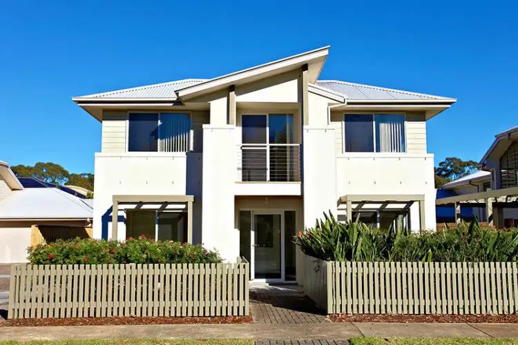 19 Honeymyrtle Road, Kellyville NSW 2155
