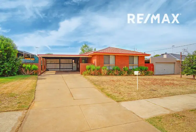 5 Hume Street, Lake Albert NSW 2650