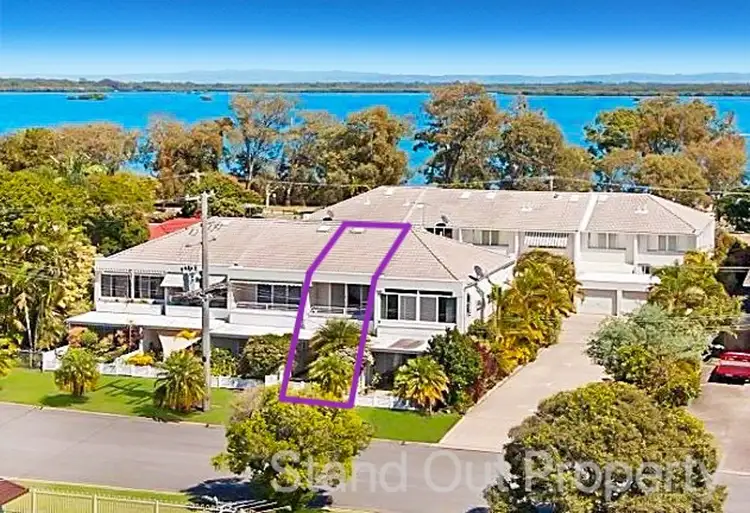 9/2 Venus Court, Banksia Beach QLD 4507