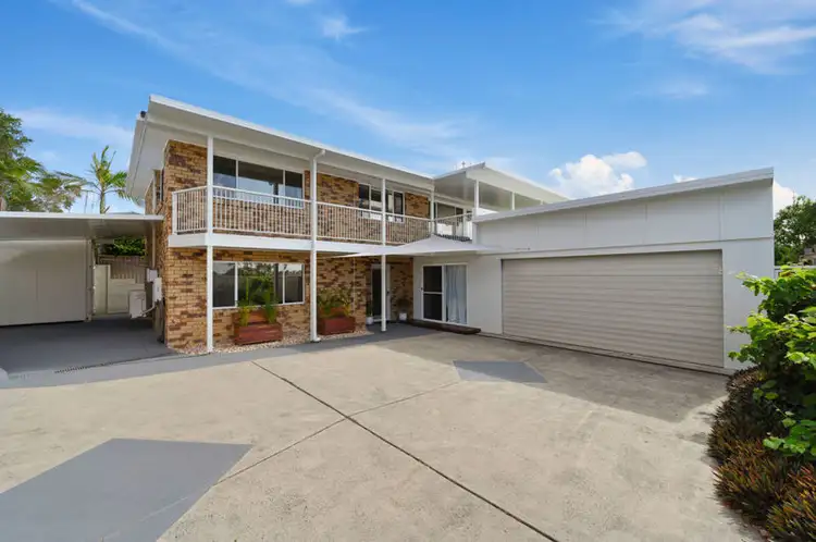 37 Barnes Street, Woolgoolga NSW 2456
