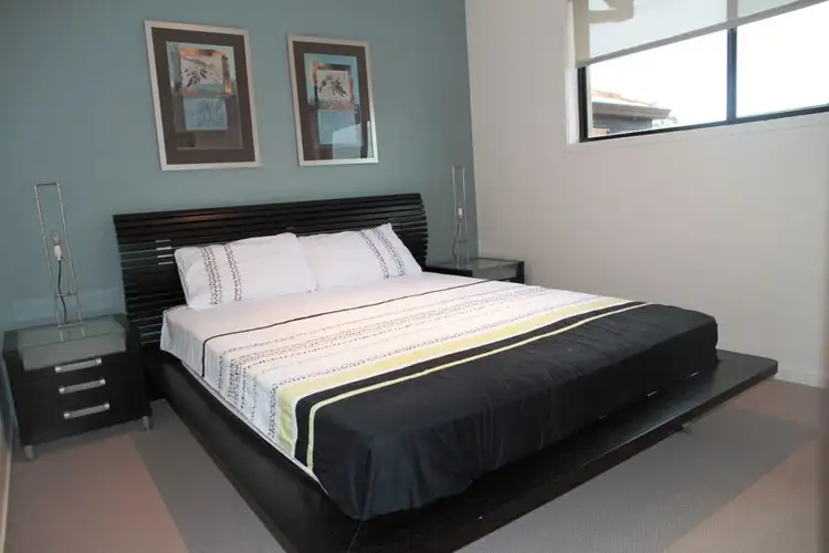 Seventh view of Homely unit listing, 2/2 Barnstaple Street, Torquay QLD 4655