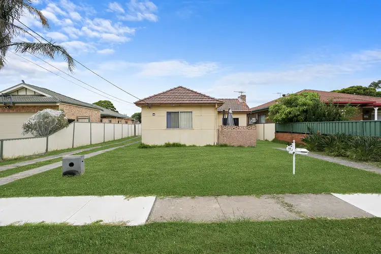 16 Veron Street, Fairfield NSW 2165