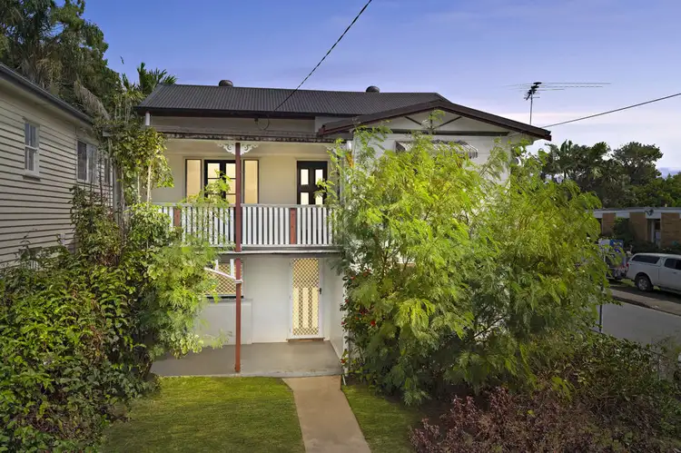 25 Louis Street, Redcliffe QLD 4020