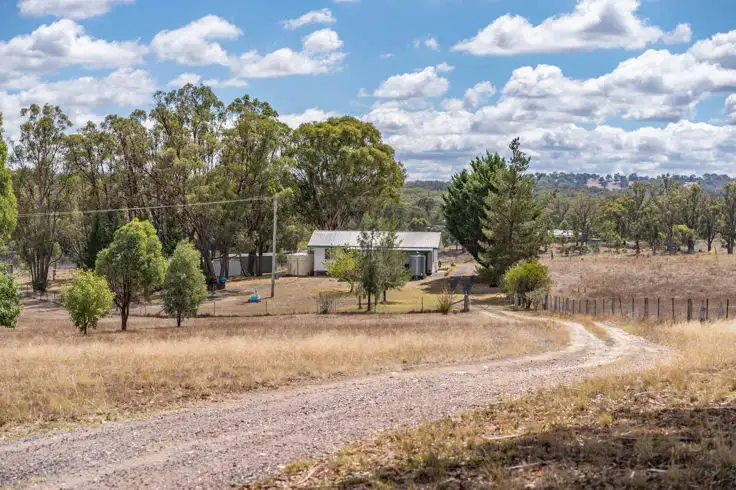 92 Kendall Road, Armidale NSW 2350