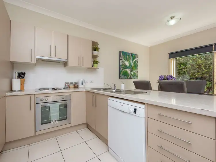 19 Joffre Pl, Forest Lake QLD 4078
