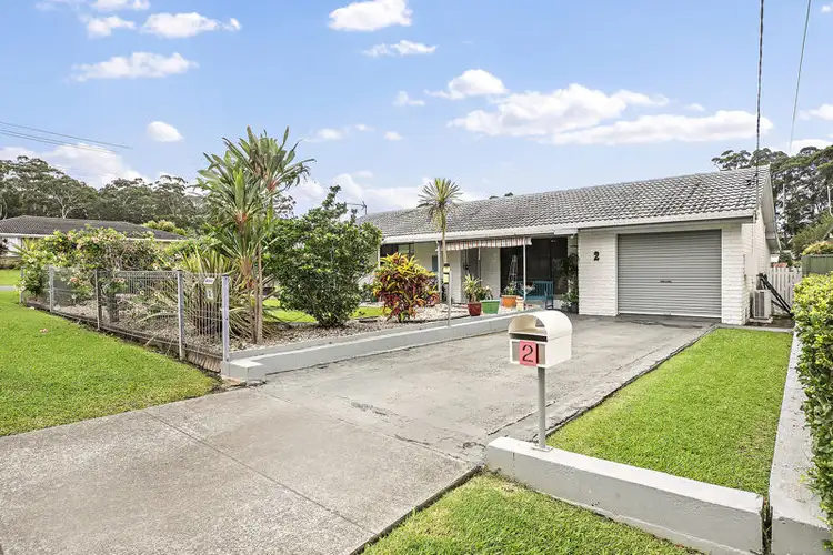 2 Hughes Cl, Coffs Harbour NSW 2450