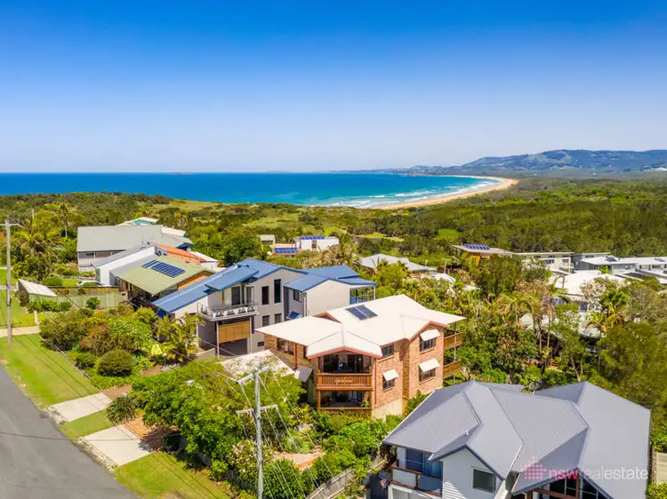 58 Dammerel Crescent, Emerald Beach NSW 2456