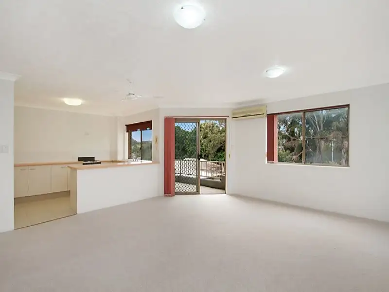 Main view of Homely unit listing, 19/90-92 Kennedy Drive, Tweed Heads West NSW 2485
