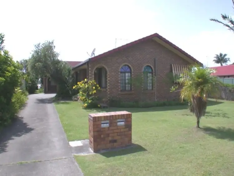 1/8 Seafarer Place, Banora Point NSW 2486