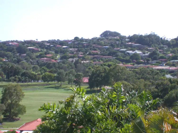 33 Tralee Drive, Banora Point NSW 2486