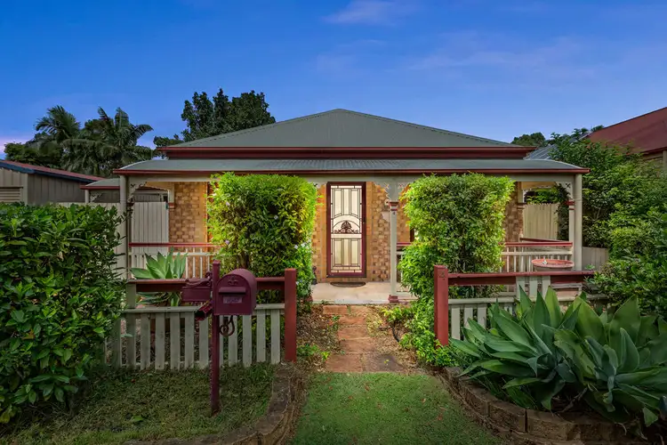 Sixth view of Homely house listing, 4 Halifax Court, Forest Lake QLD 4078