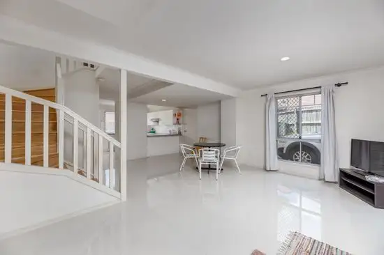 Fifth view of Homely townhouse listing, 10 Lawrence Close, Robertson QLD 4109
