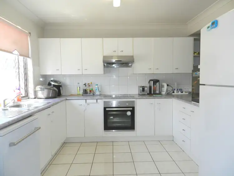 Sixth view of Homely townhouse listing, 10 Lawrence Close, Robertson QLD 4109