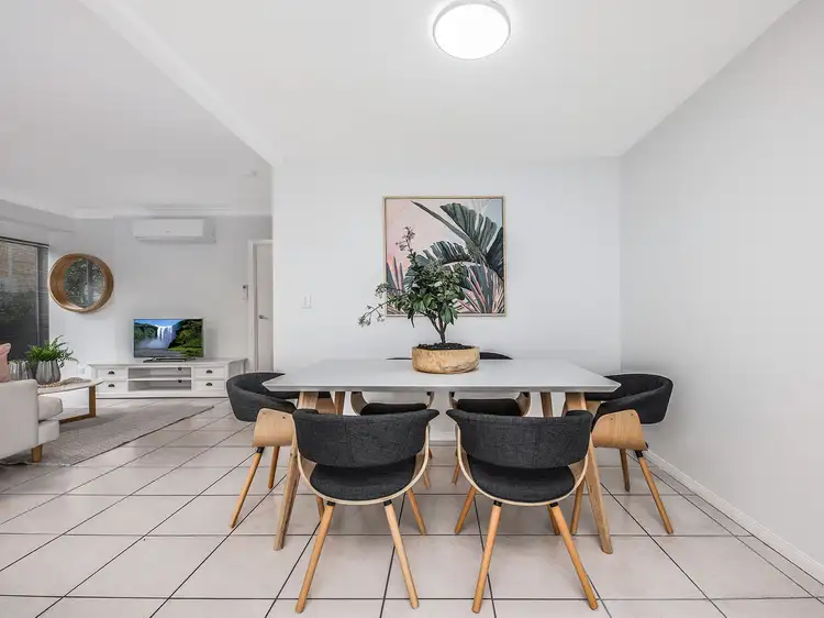 2/91 Kates Street, Morningside QLD 4170
