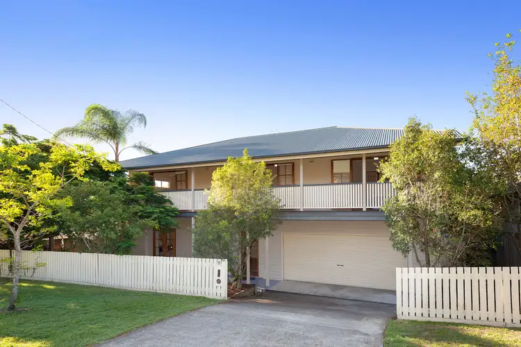 8 Brussels Avenue, Morningside QLD 4170