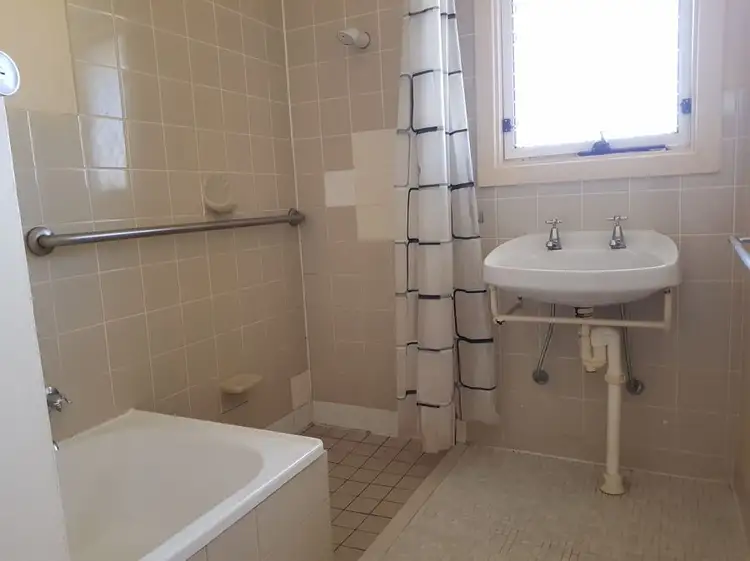 Seventh view of Homely house listing, 2 Allen Street, Murray Bridge SA 5253