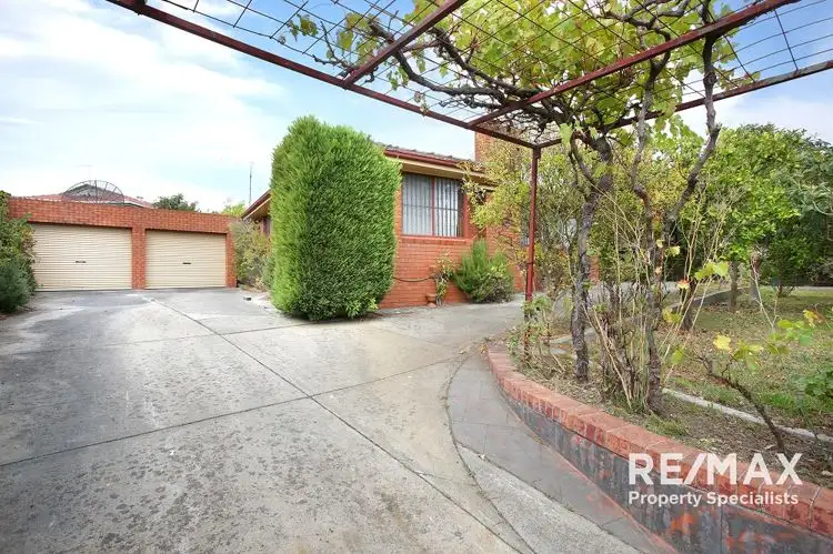 Main view of Homely house listing, 15 Gore Rise, Endeavour Hills VIC 3802