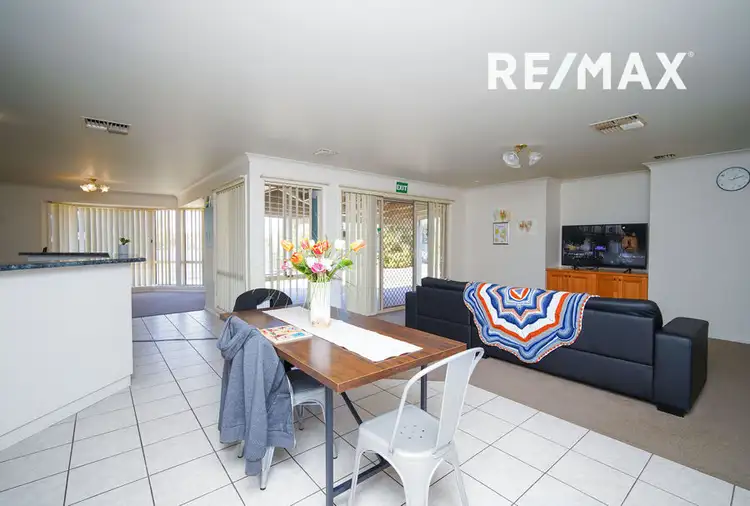 Fifth view of Homely house listing, 2 Paldi Crescent, Glenfield Park NSW 2650