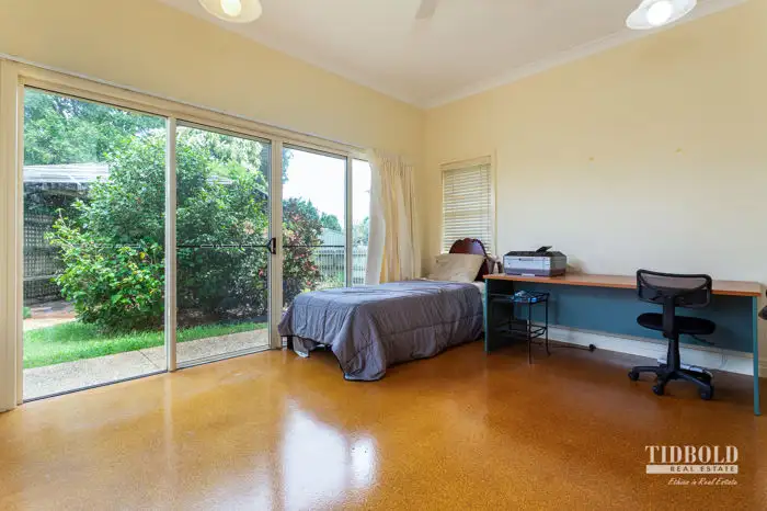 Fifth view of Homely house listing, 27 Bayswater Drive, Victoria Point QLD 4165