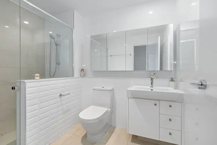 Sixth view of Homely unit listing, 301/45 Shakespeare Street, Coorparoo QLD 4151