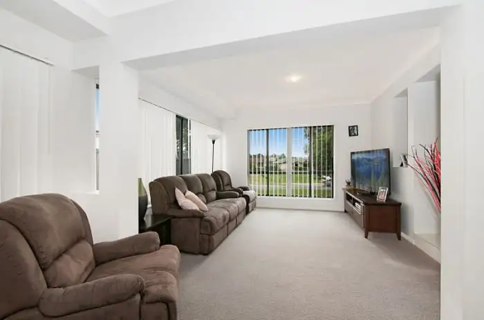 14 Glenshee St, Upper Coomera QLD 4209