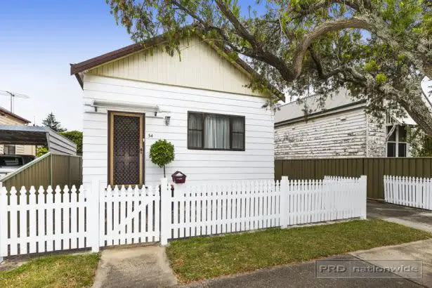 34 Swan Street, Hamilton NSW 2303