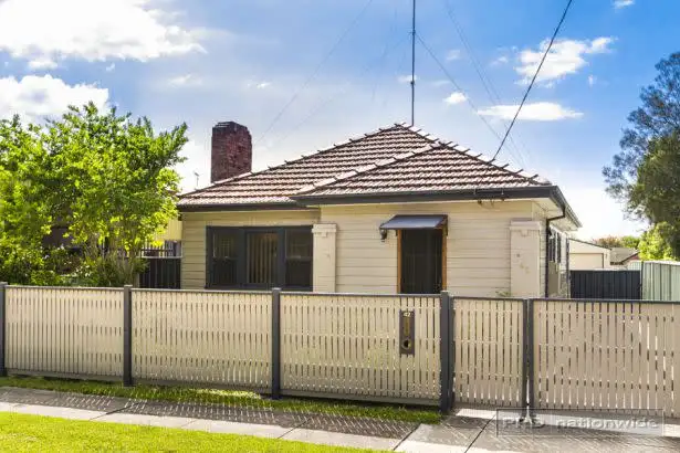 42 Cadell Avenue, Mayfield NSW 2304