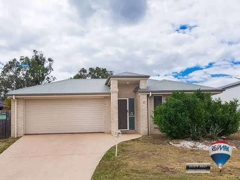 Main view of Homely house listing, 19 Lillydale Pl, Calamvale QLD 4116