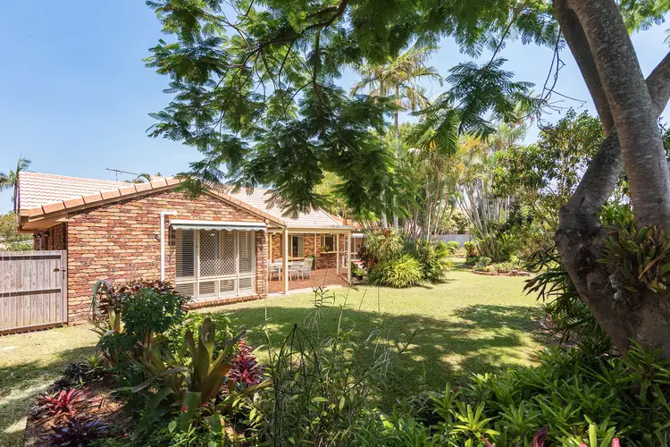 12 Salm Court, Carindale QLD 4152