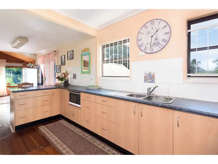 Fifth view of Homely house listing, 104 West Avenue, Wynnum QLD 4178