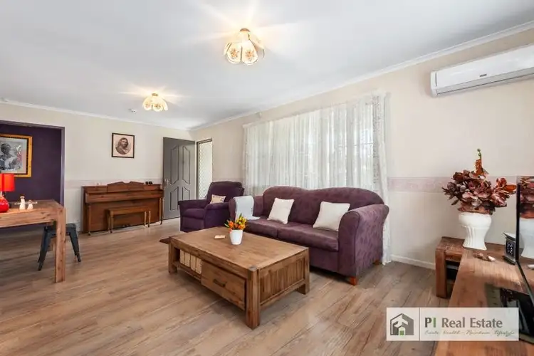 8 Bray Road, Lawnton QLD 4501