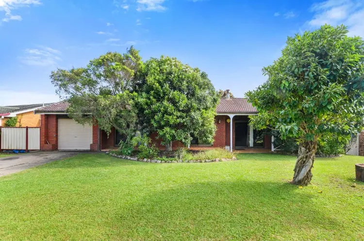 11 Rosedale Drive, Urunga NSW 2455