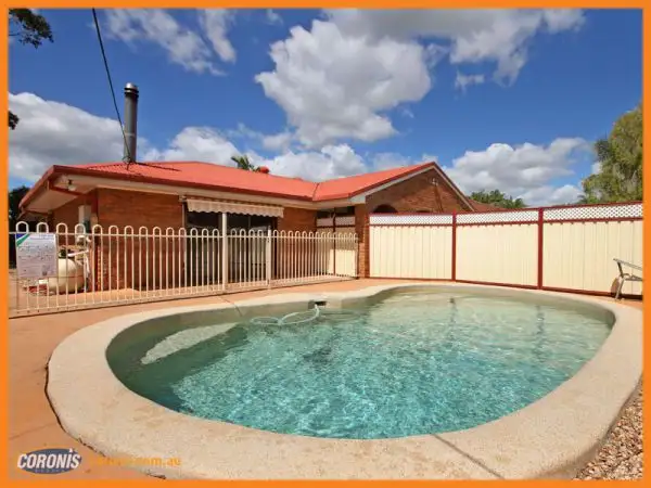 26 Rue Montaigne, Petrie QLD 4502