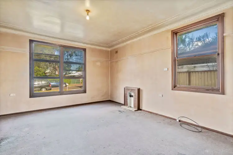 Sixth view of Homely house listing, 25 Neerini Avenue, Smithfield NSW 2164