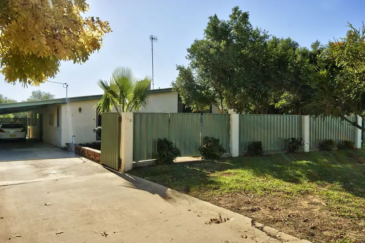 103 Macauley St, Deniliquin NSW 2710