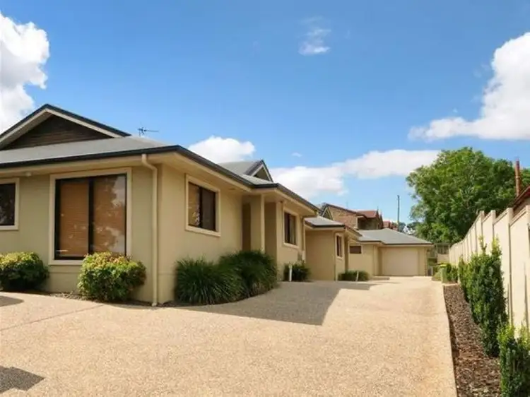 3/301B James Street, Newtown QLD 4350