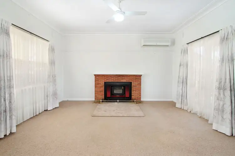 Third view of Homely house listing, 10 Cambridge Street, Tamworth NSW 2340