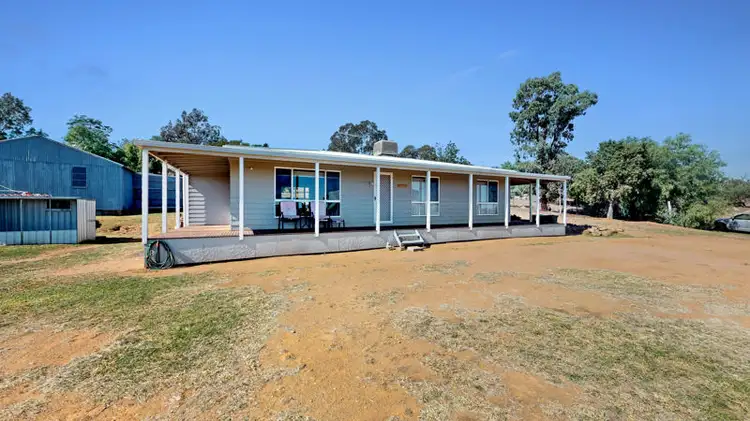 40 Crown Street, Junee NSW 2663
