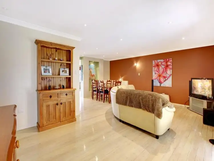 98 Bradleys Road, North Avoca NSW 2260