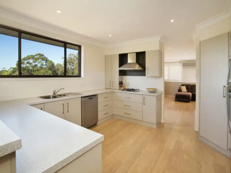 18 Hibiscus Avenue, North Avoca NSW 2260