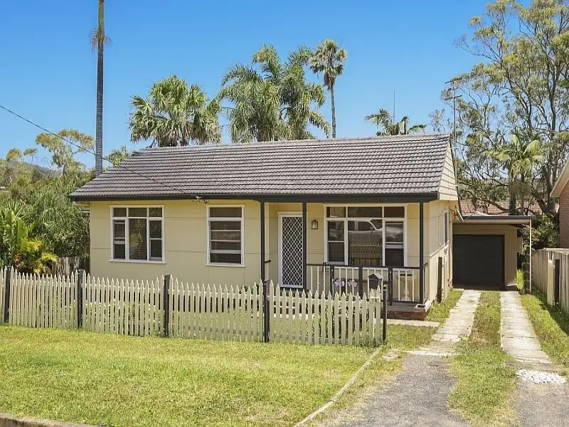 Main view of Homely house listing, 15 George Hely Crescent, Killarney Vale NSW 2261