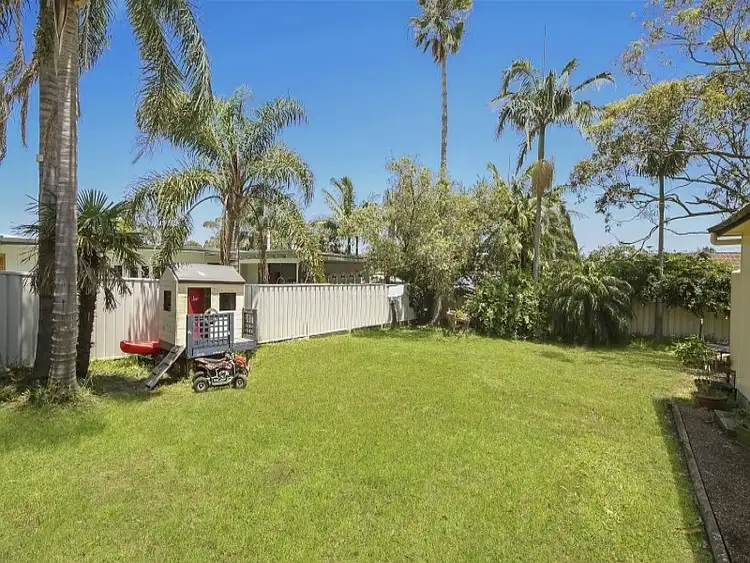 Sixth view of Homely house listing, 15 George Hely Crescent, Killarney Vale NSW 2261